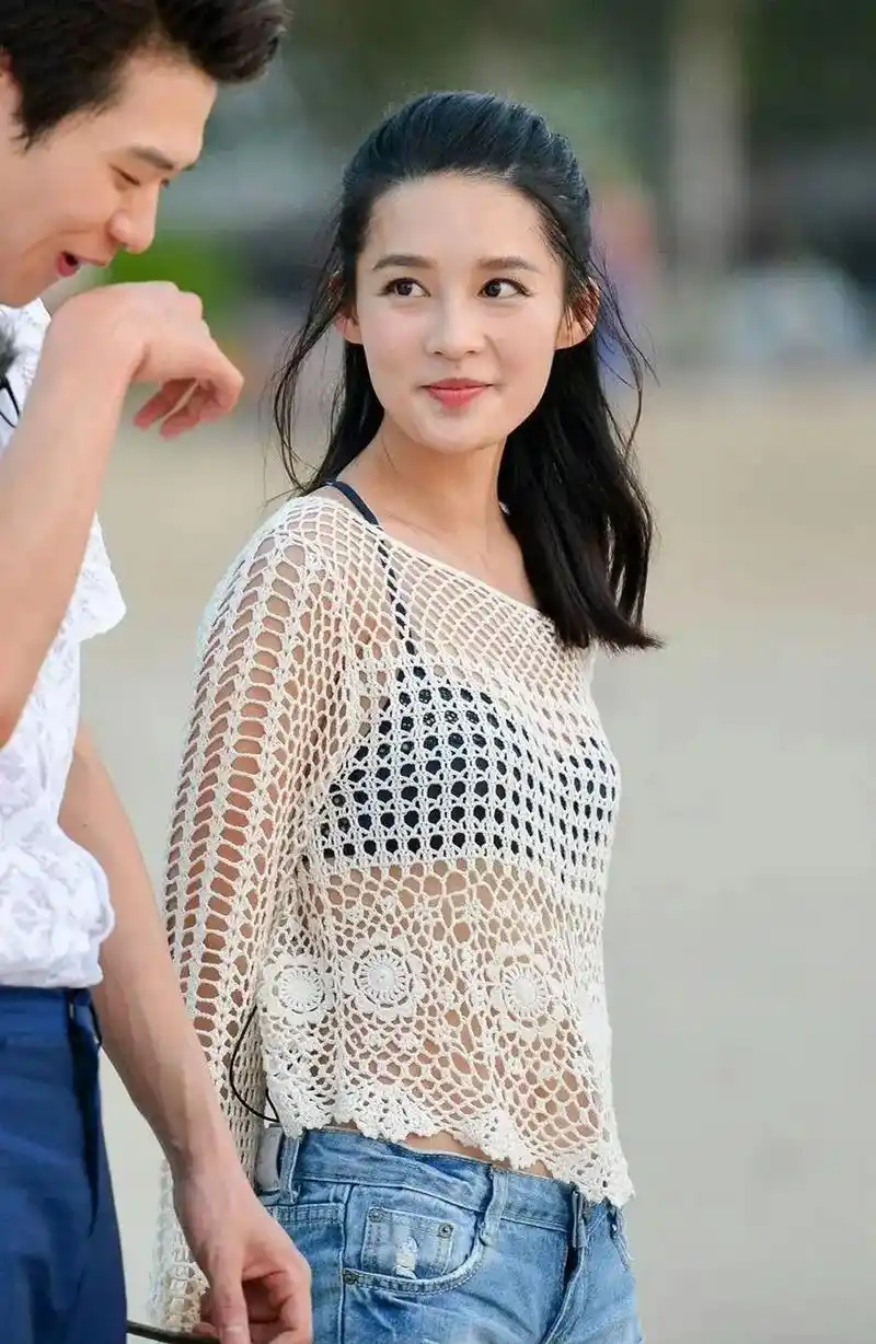 我当时很磕魏大勋李沁,过期的糖17 - 抖音