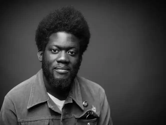 《大小谎言》的主题曲演唱者michael kiwanuka出新专辑,耐听不易