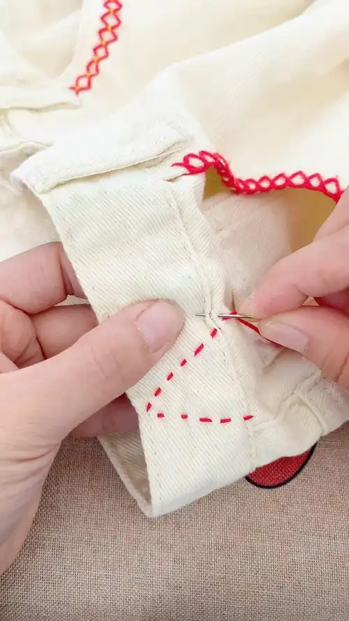 裤腰太大这样改小时尚漂亮