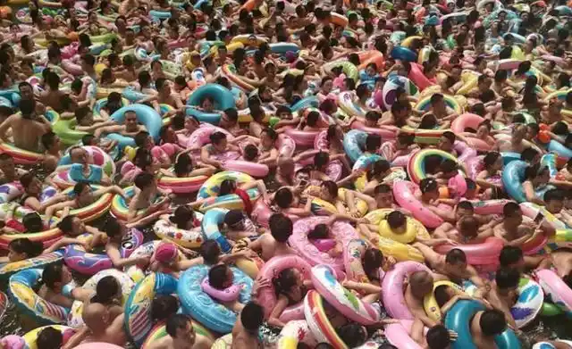 公共游泳池尿素普遍超标!面对这样的水,你还敢下去游泳吗?