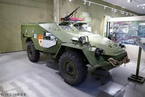 图说btr40装甲运兵车外形酷似德国型号车内空间小见缝插人