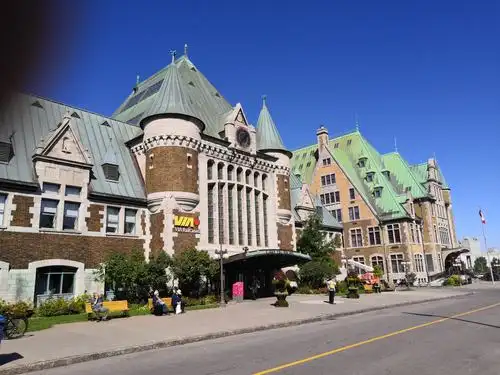 魁北克城有些著名旅游景点, 我认为除此之外,几乎到处都是好风景.