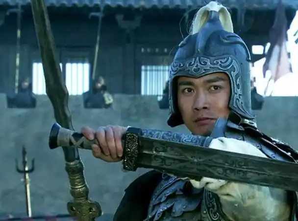 不可或缺的,而一代名将闻名天下,其所使用的神兵利器也应当为人所熟知