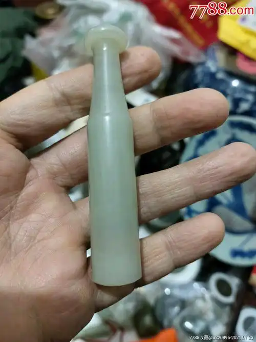 大开门精美清代民国和田玉烟嘴