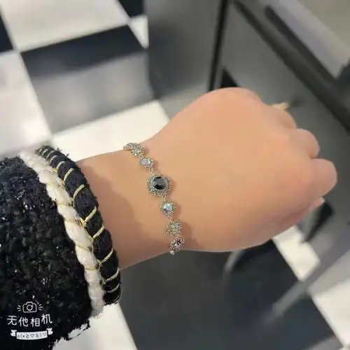 施华洛水晶手链 一定要你闪闪亮亮99 99 99