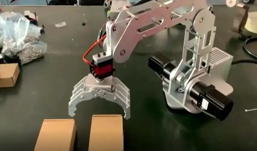 5kg负载的四轴桌面机械臂(lp)-中国步进电机网