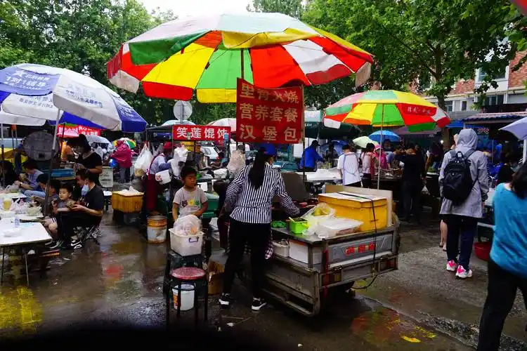 早餐售卖集中点.