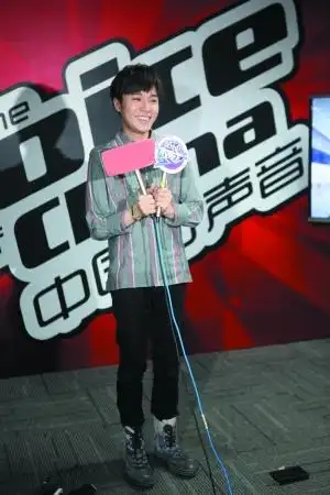 吴青峰透露已经和那英一起"秘训"学员好几天,两人还没出现过意见分歧.