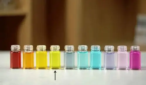 你说,铁离子溶液什么颜色?