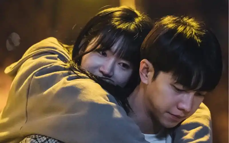 窥探mouse12集片段80这个眼神动作是心动吗