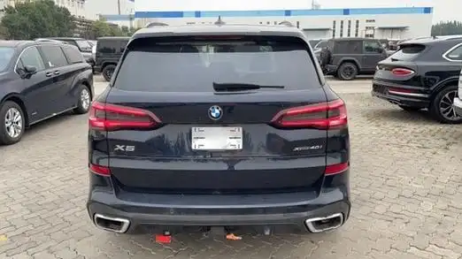 2022款宝马x5天津港现车优惠60余万起步