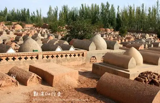 新月下的传说 追忆乾隆剧中的香妃墓