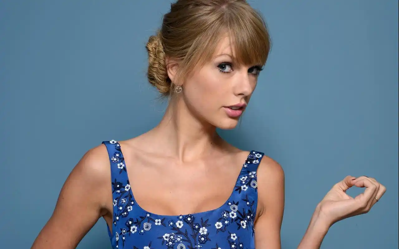 泰勒斯威夫特性感欧美美女写真图片桌面壁纸