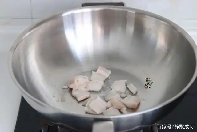 不锈钢锅开锅方法,拿到直接用是大错特错,开锅养锅你得会