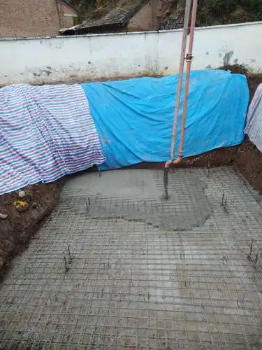 基坑基础砼浇筑