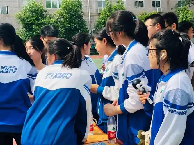 北京市育英学校第二届自主发展社团代表大会第一次会议胜利闭幕