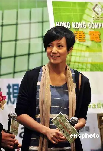 何韵诗出柜谈容祖儿已事先通知不会叫她来3