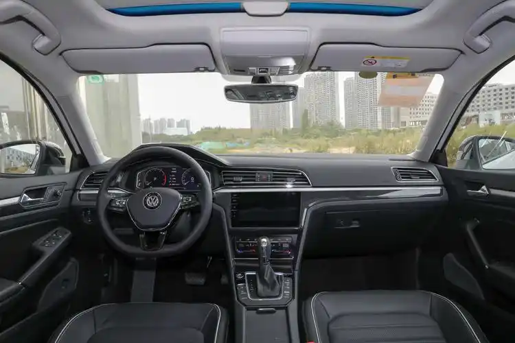 2021款 凌渡 280tsi 双离合 豪华魅影版内饰