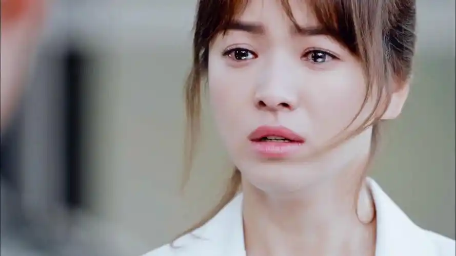 太阳的后裔宋慧乔哭戏美照电脑壁纸太阳的后裔宋慧乔韩国美女剧照壁纸