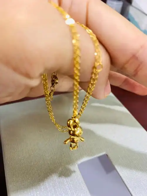 菜百首饰黄金吊坠