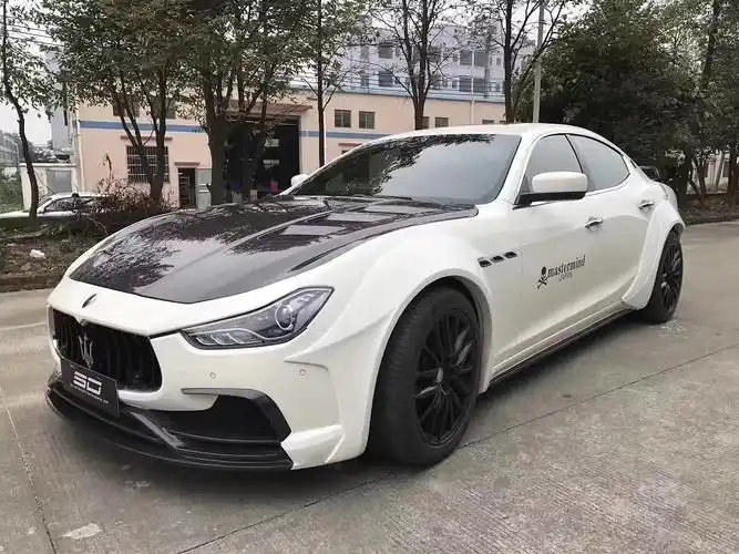 玛莎拉蒂吉博力改装renegade款宽体大包围前杠后杠尾翼