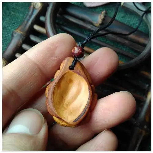 天眼暴老桃核手工打磨制作护身项坠吊坠趋吉避凶项坠