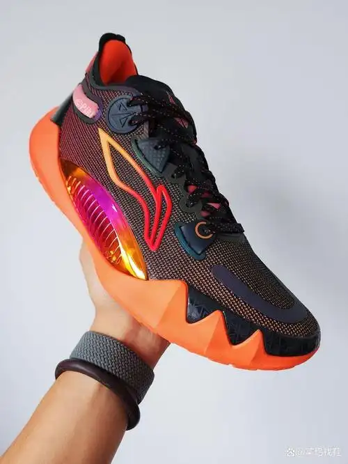 李宁巴特勒一代签名球鞋细节图曝光!球鞋的名字会是一个谐音梗