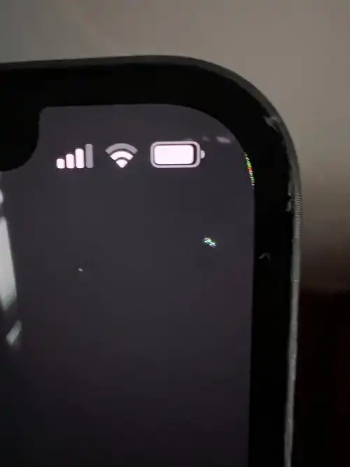 屏幕亮斑,是硬件问题吗 - apple 社区