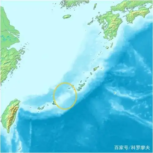 远程轰炸机三天两次跨越宫古海峡,日方仓促升空,全程高度紧张