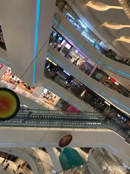 悦荟广场-店内环境-环境-店内环境图片-西安购物-大众点评网