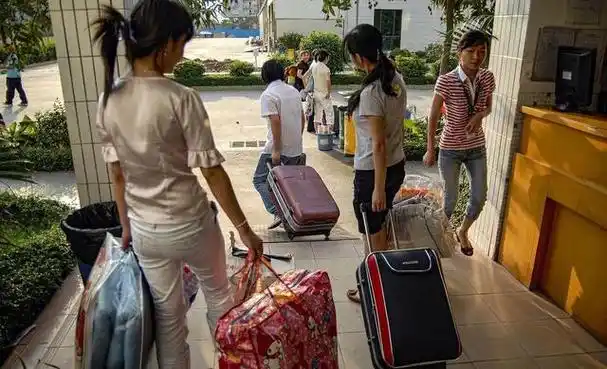 暑假工来了,1小时9块钱,,小榄暑假工插图