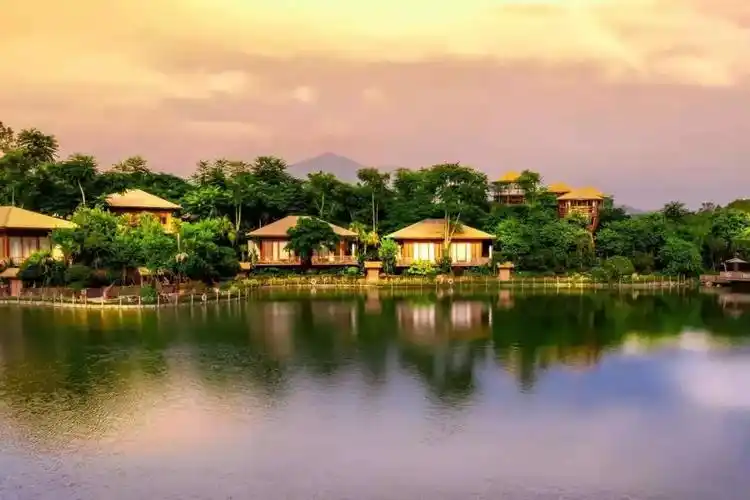 【国庆可用】￥888长泰唐宋花仙谷度假村~入住水岸湖景别墅房~享湖畔