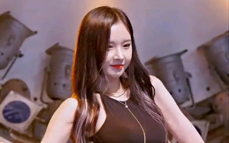 [pocket girl]口袋女孩夏彬,性感混剪第一剪