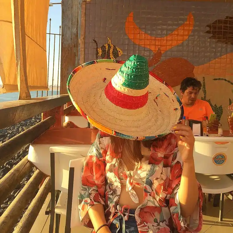 带上一秒入乡随俗的拍照神器 墨西哥大檐帽 去墨西哥rocky point的