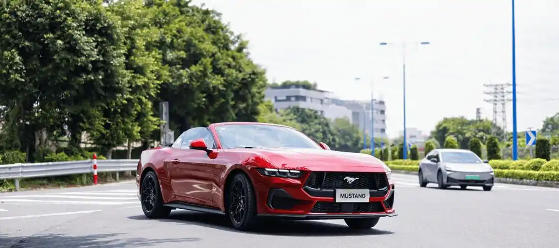 试驾全新福特mustang,美系性能跑车的经典能否流传?