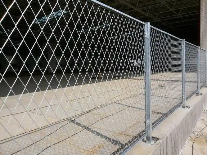 肇庆铁路菱形铁丝网价格 公路框架护栏隔离栅 公园围栏