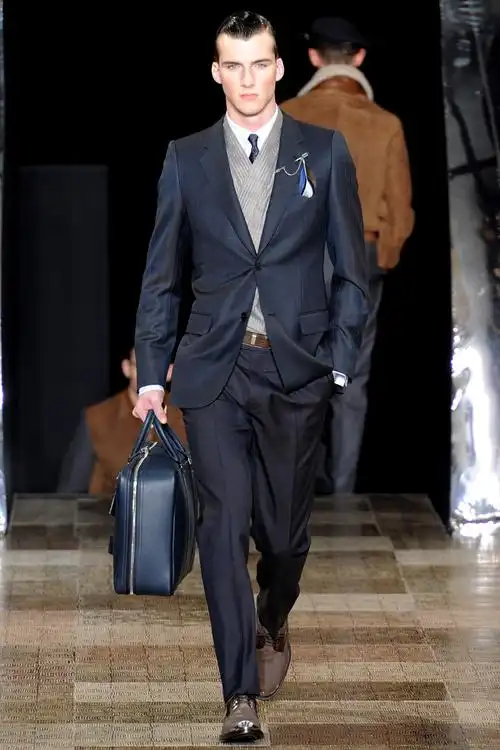 中国服装网 图库 秀场 巴黎时装周louis vuitton 2012/13秋冬男装流行