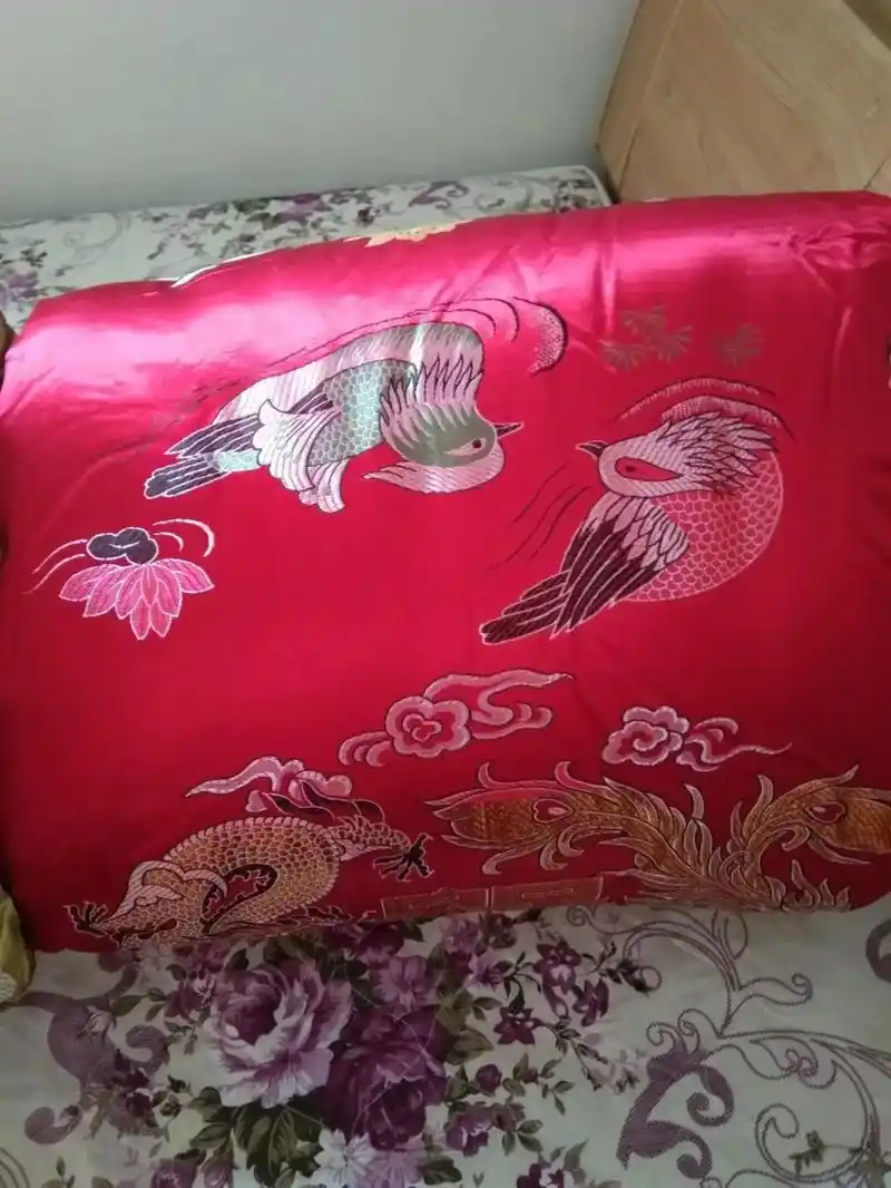 祝刷到的朋友开心快乐每一天 #晒晒20年前结婚的新被子!谁 - 抖音