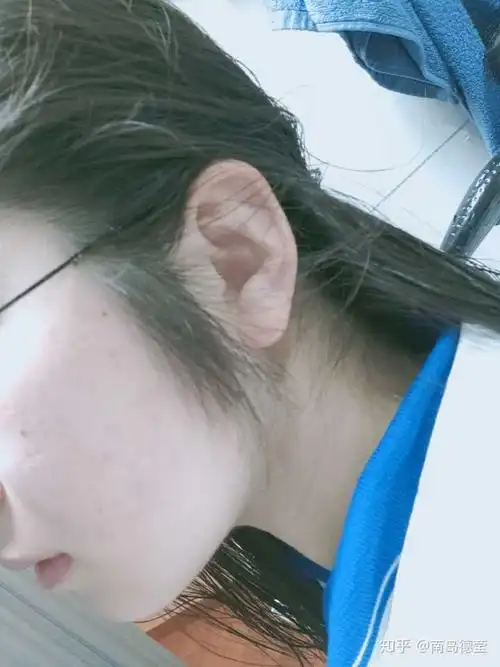 女生鬓角头发多且浓厚是一种怎么样的体验?