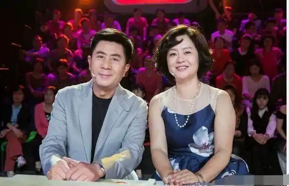 头婚遇上张芝华,二婚娶尤勇前妻,如今两个儿子比他还帅