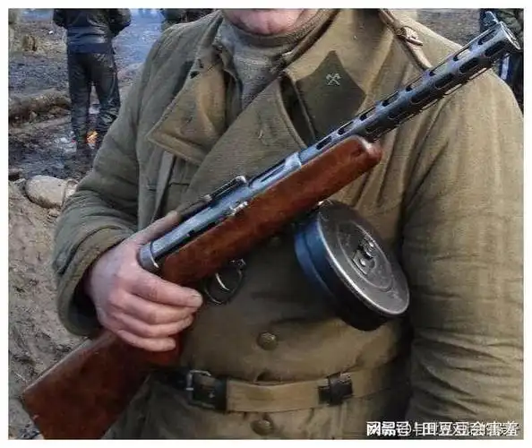 俄罗斯武器装备介绍之ppsh41冲锋枪