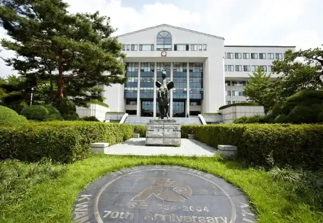 光云大学同时也是韩国为建设世界一流大学的项目工程里"bk21"里特设的