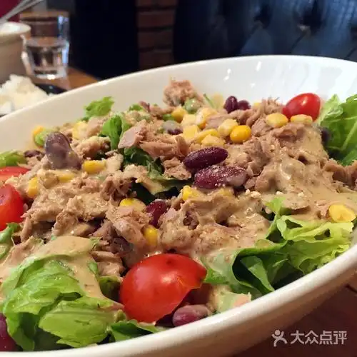 金枪鱼时蔬沙拉