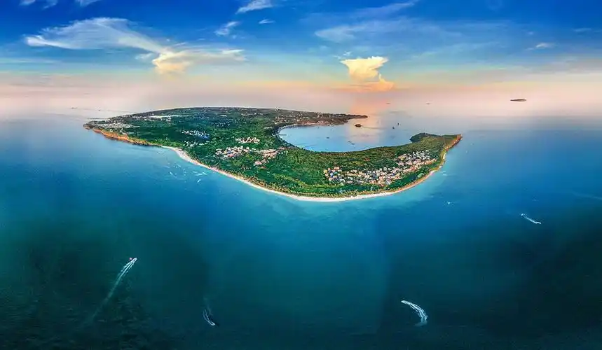 张全堂老战友涠洲岛航拍作品欣赏