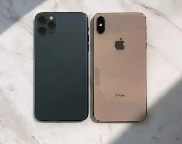 苹果手机11和12哪个值得买(苹果手机买11还是买12好性价比哪个高)