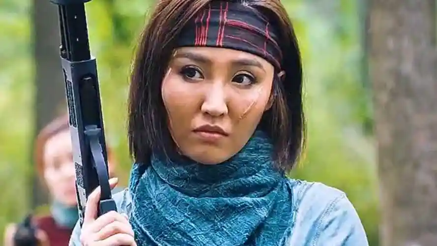 冷艳美女为给父亲报仇,自己成立了女子特战队!