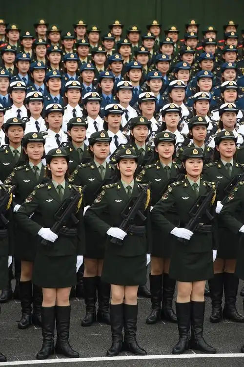 石家庄参加阅兵的女兵方队你了解抗战胜利日阅兵中唯一的女兵方队吗?