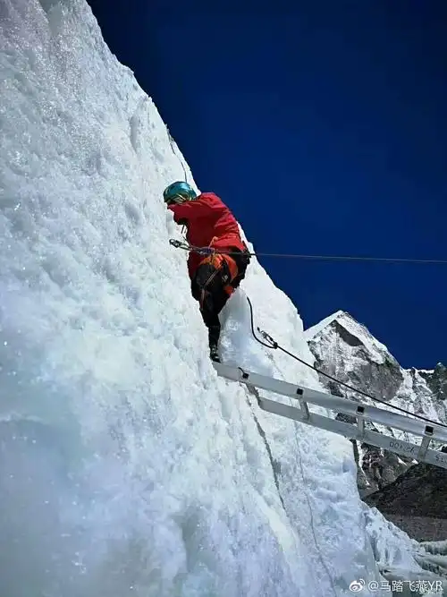 > 登顶珠峰