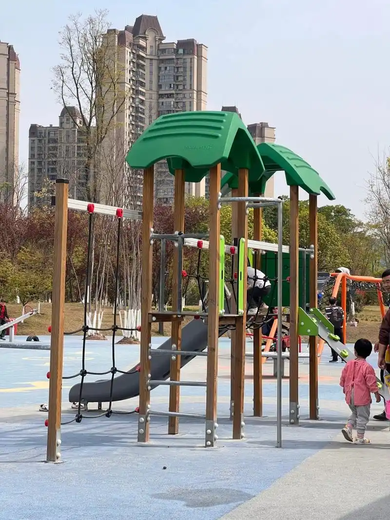 无限次刷金州公园,该公园位于渝北区金州大道旁,面积非常大,进去之后