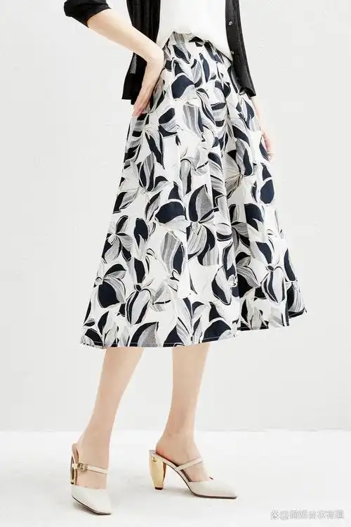 今年春天的裙子越花越好看